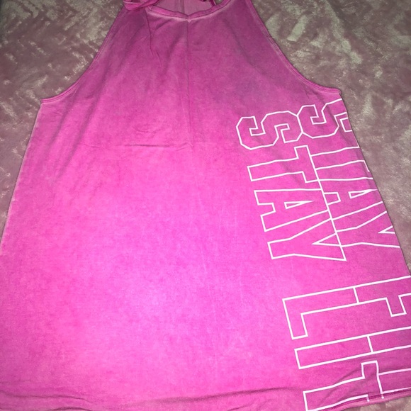 Pink tank - Picture 1 of 2